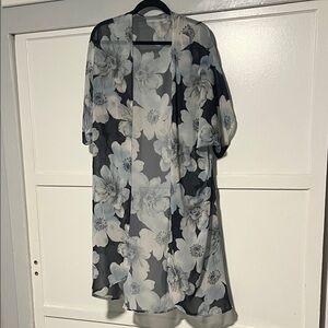Floral Sheer Kimono Robe - Black, light blue, White